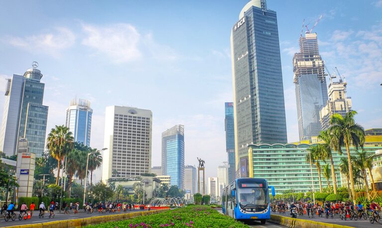 Rekomendasi 7 Taman Bermain di Indonesia Seru dan Menyenangkan Saat Ini