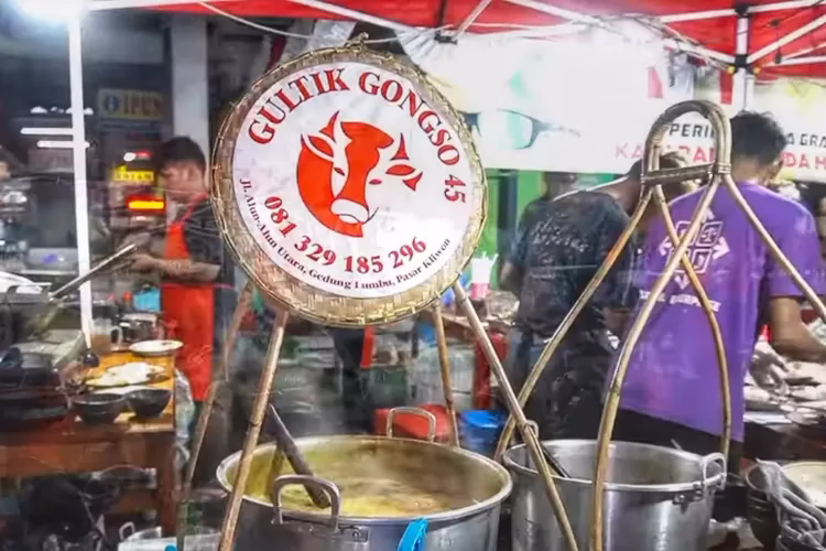 Menikmati Kuliner Khas Solo di Gultik dan Gongso 45