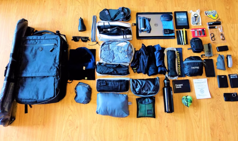 Barang Wajib Traveling