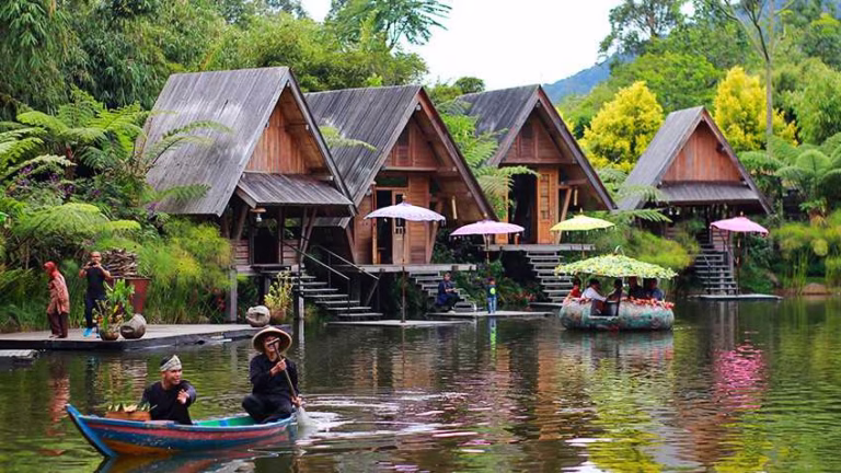 7 Tempat Wisata Bandung Yang Viral Tahun Ini
