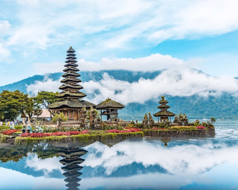 10 Rekomendasi Tempat Wisata di Indonesia Mendunia
