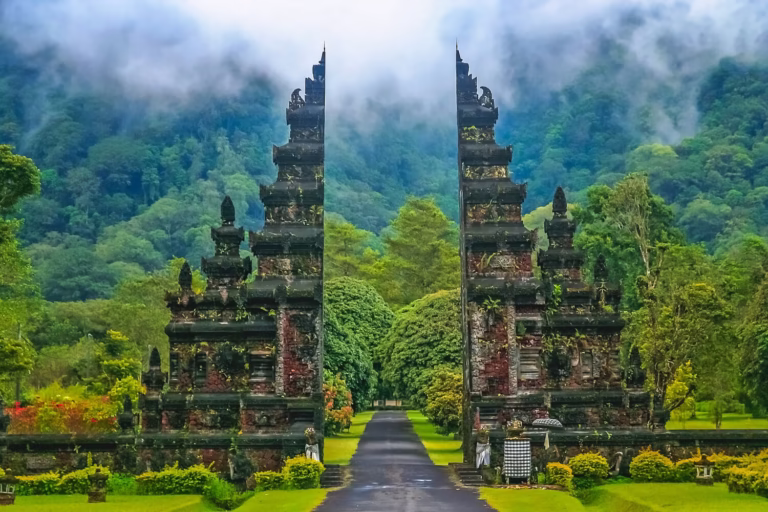 8 Tempat Wisata Bali yang Wajib Kamu Kunjungi