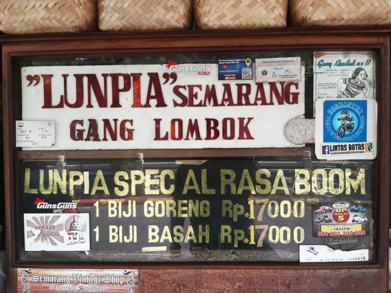Lumpia Gang Lombok, Oleh-Oleh Legendaris Khas Semarang