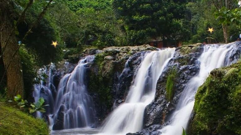 6 Tempat Healing di Jawa Barat dari Wisata Sampai Penginapan