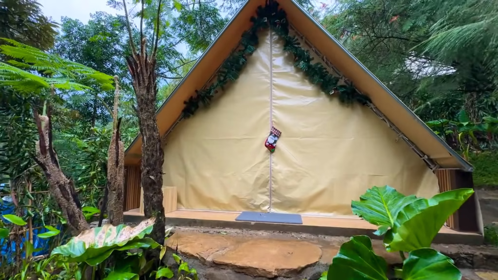 Tampak depan Camping Ground Type Indian di Chanaya Resort