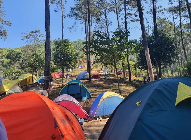 Wisata Alam Batu Kuda Manglayang di Bandung Timur