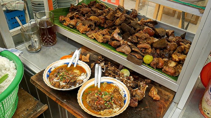 Kuliner Kambing di Depan Stadion Tambaksari Surabaya