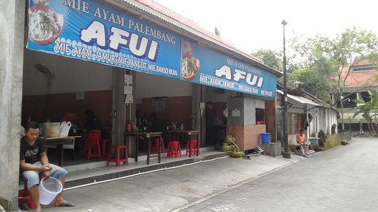 Mie Ayam Palembang Afui: Porsi Monster Harga Merakyat di Jogja