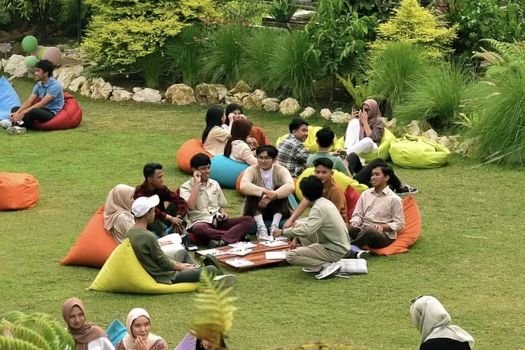 Tempat Nongkrong Bandung yang Asyik, Harganya Terjangkau!
