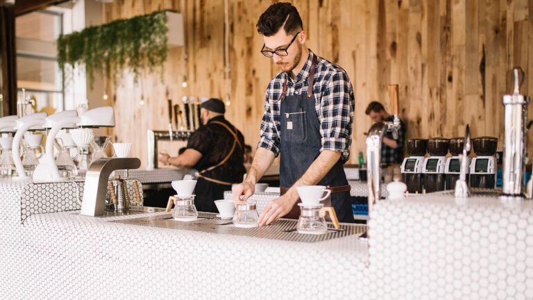 5 Rekomendasi Kafe Murah di Lebak yang Sayang Banget Kamu Lewatkan