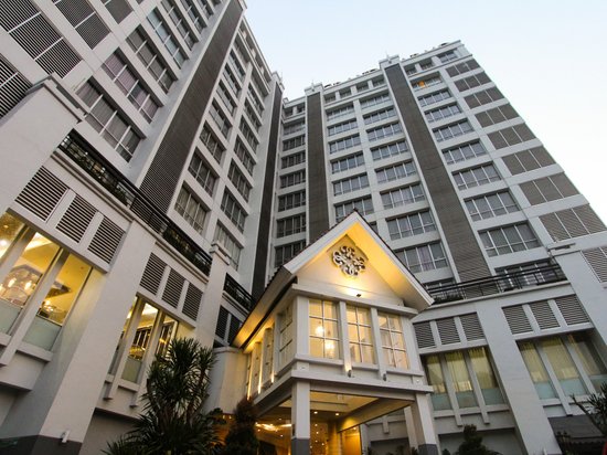 Daftar Hotel dan Tempat Wisata Surabaya yang Terjangkau
