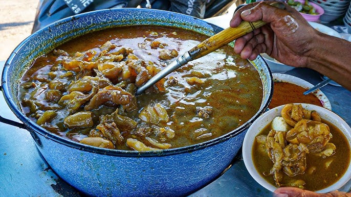 Kikil dan Cingur Ukuran Jumbo, Bisa Buat Satu Keluarga