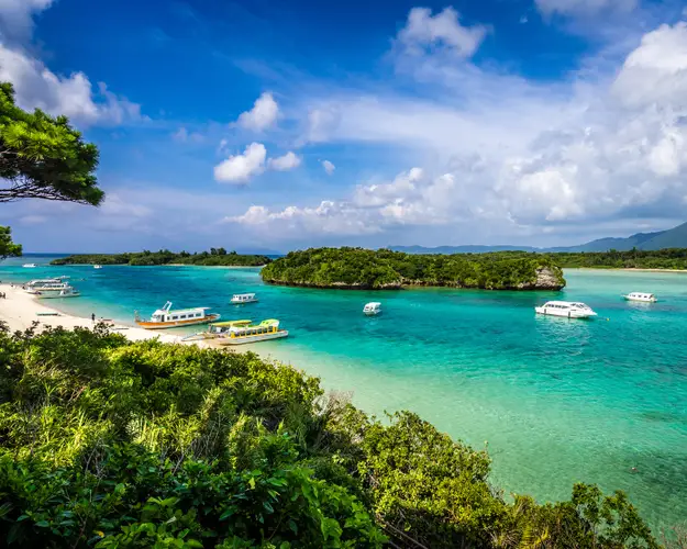 6 Tempat Wisata Terbaik di Pulau Derawan